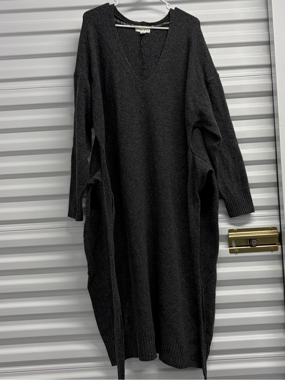 Ava & Viv Black V-Neck Longsleeve Sweater Dress